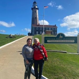 Meet your Posher, Ada